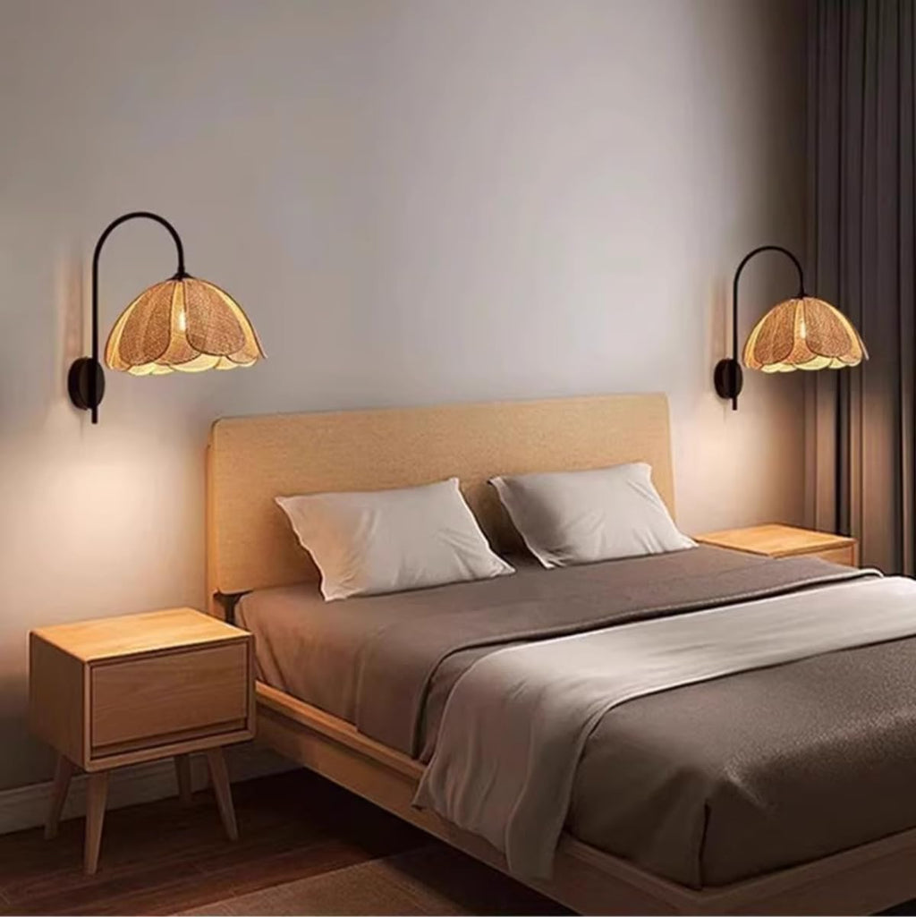 Creative Petal-Shaped Wall Light Rattan Woven Wall Lamp Pastoral Style Bedside Lamp Decorative Wall Lighting Fixture for for Bedroom,Hotel