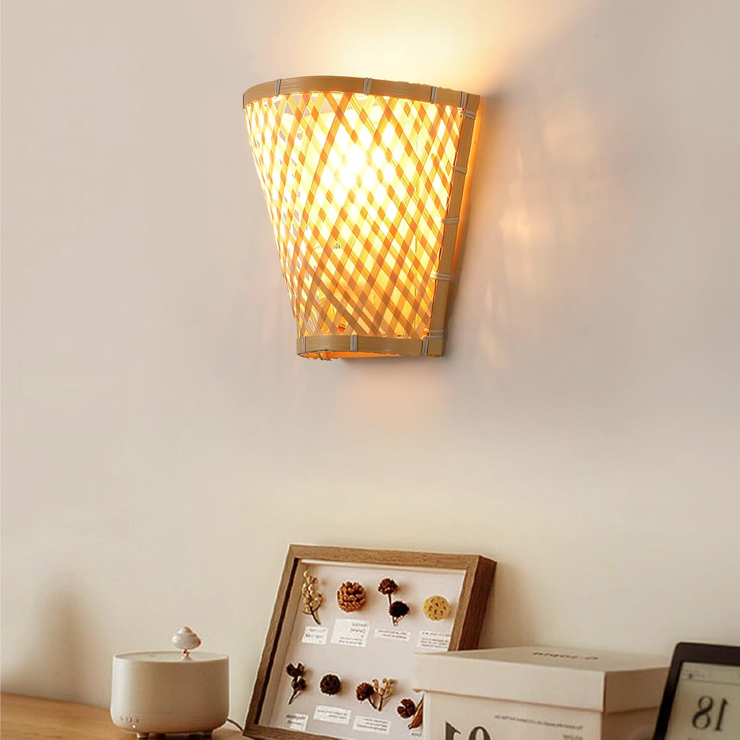 Boho Bamboo Wall Lamp, Handmade Basket Shape Vintage Sconce E27 for Living Room Bedroom Dining Room